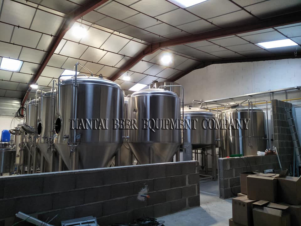 France 2000L brewery system under insta
